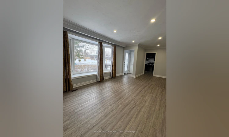 1467 Oxford Street