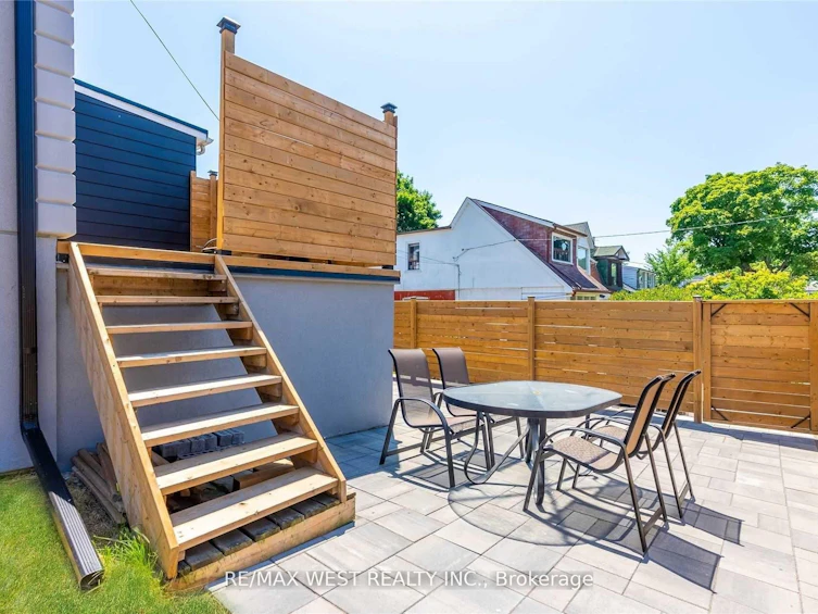 902 Woodbine Avenue, Toronto, ON, M4C 4B5 - 45