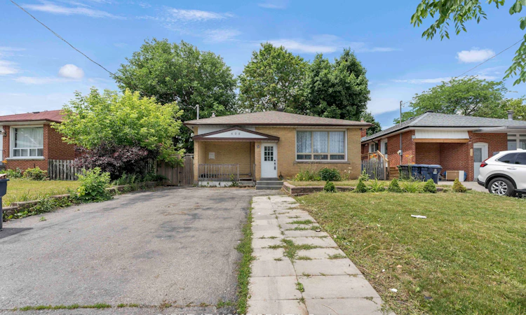 608 Mccowan Road