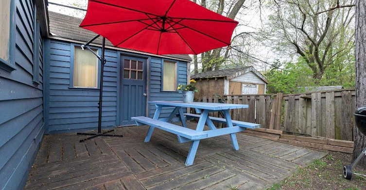 639 Mortimer Avenue, Toronto, ON, M4C 2J9 - 11
