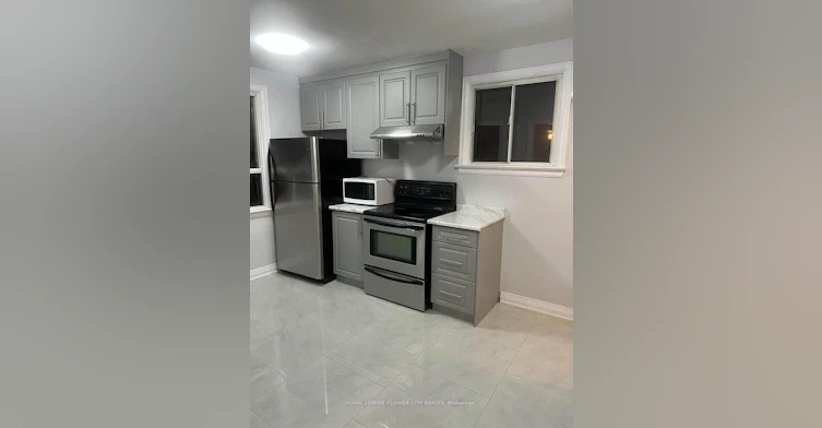 52 Claremore Avenue, Toronto, ON, M1N 3R9 - 4
