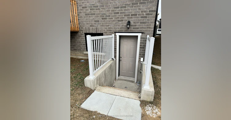 Bsmt-43 Creedon Crescent, Ajax, ON, L1T 0P7 - 11