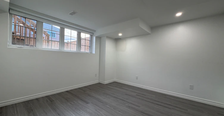Bsmt-43 Creedon Crescent, Ajax, ON, L1T 0P7 - 4
