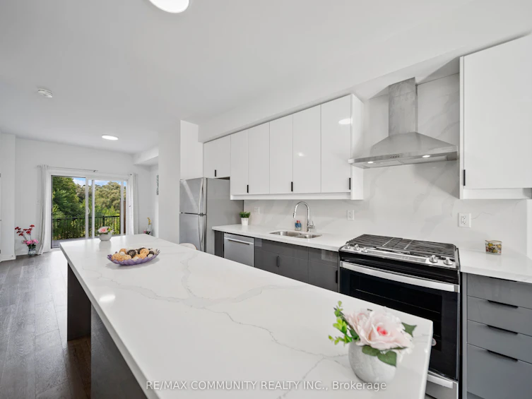 1672 Pleasure Valley Path N, Oshawa, ON, L1G 0E3 - 10