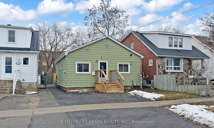 55 Montrave Avenue
