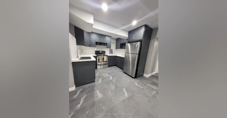36-36 Napiermews Drive, Ajax, ON, L1T 0E2 - 5