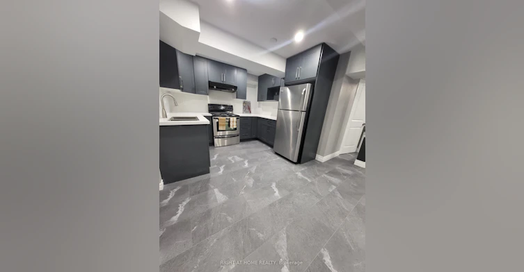 36-36 Napiermews Drive, Ajax, ON, L1T 0E2 - 4