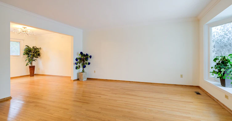 34 Harringay Crescent, Toronto, ON, M1W 1Z3 - 5