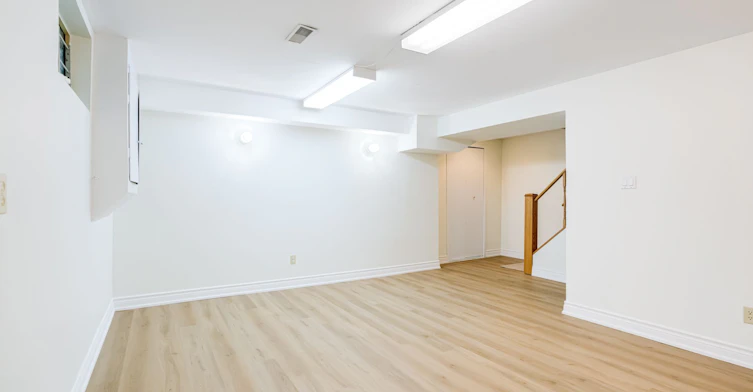 34 Harringay Crescent, Toronto, ON, M1W 1Z3 - 45