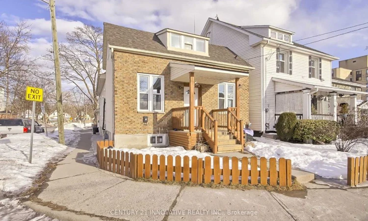 211 Albert Street