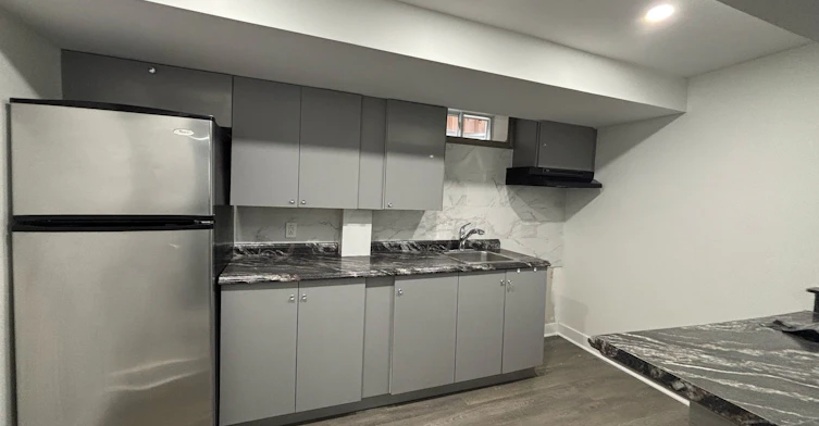 Basement-65 Mildenhall Place, Whitby, ON, L1M 0E5 - 7