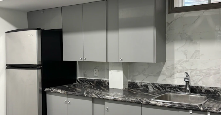 Basement-65 Mildenhall Place, Whitby, ON, L1M 0E5 - 4