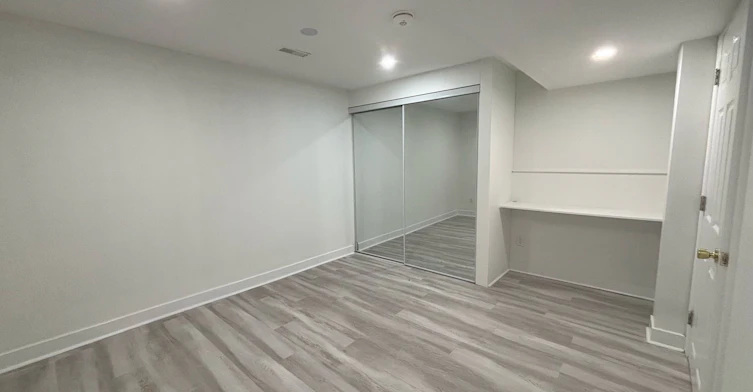 Basement-65 Mildenhall Place, Whitby, ON, L1M 0E5 - 12