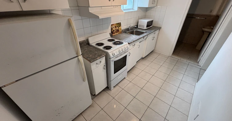 B1-83 Dawes (Basement) Road, Toronto, ON, M4C 5B2 - 3