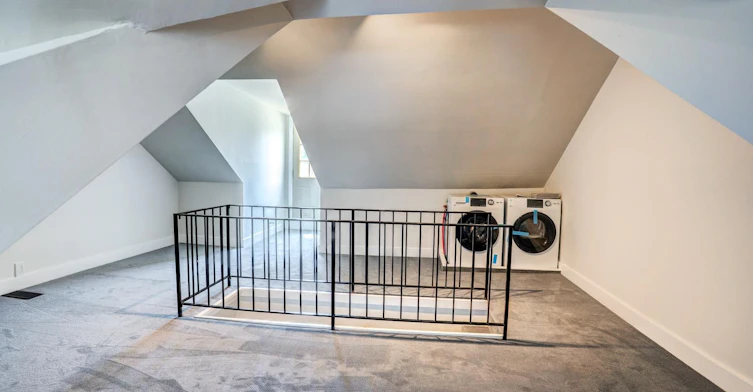 Upper-743 Gerrard Street E, Toronto, ON, M4M 1Y5 - 22