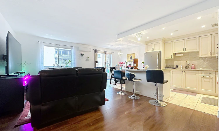 206-800 Kennedy Road