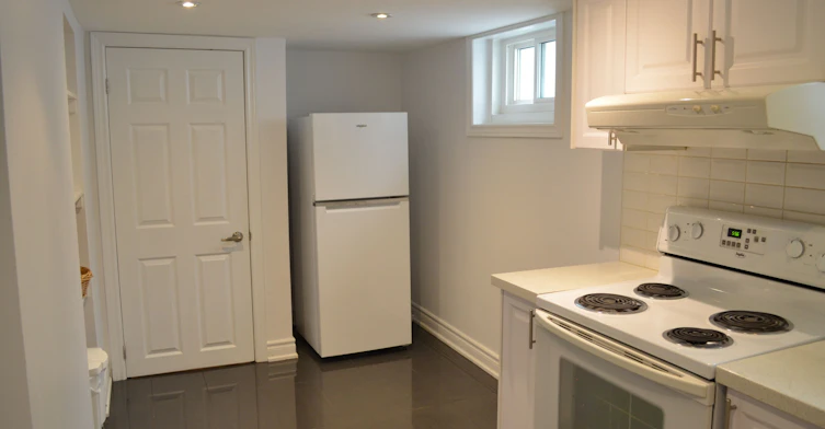 Bsmt-10 Tartan Avenue, Toronto, ON, M1L 1T6 - 5