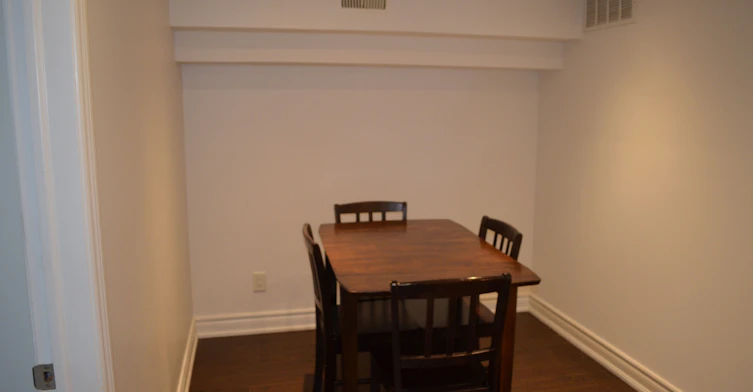 Bsmt-10 Tartan Avenue, Toronto, ON, M1L 1T6 - 7