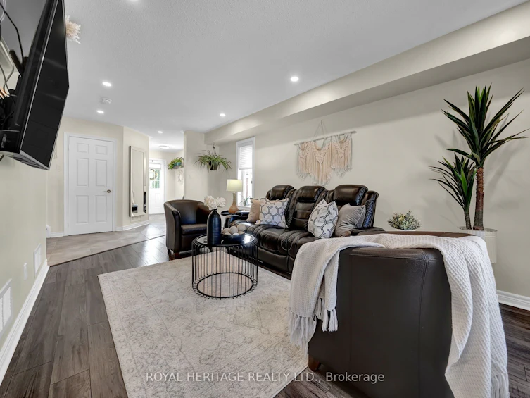 46 Lownie Court, Clarington, ON, L1C 5C9 - 6