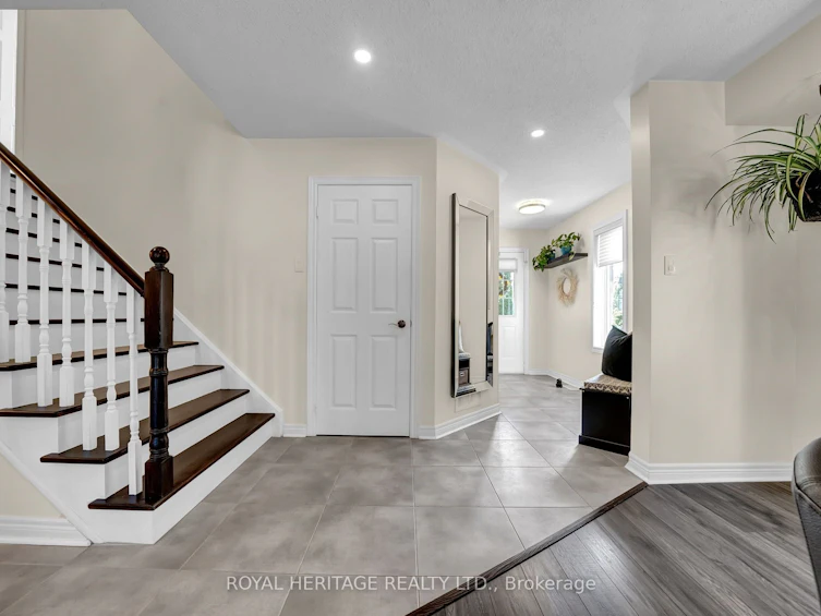 46 Lownie Court, Clarington, ON, L1C 5C9 - 4