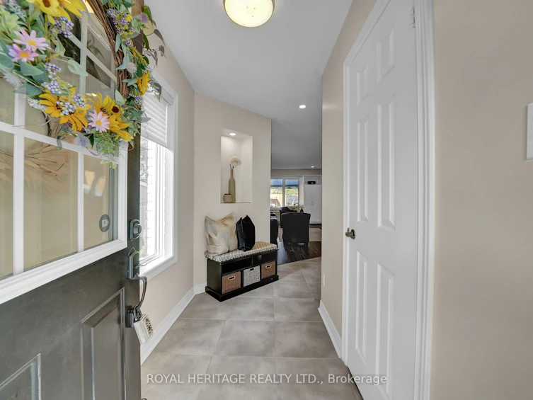 46 Lownie Court, Clarington, ON, L1C 5C9 - 2