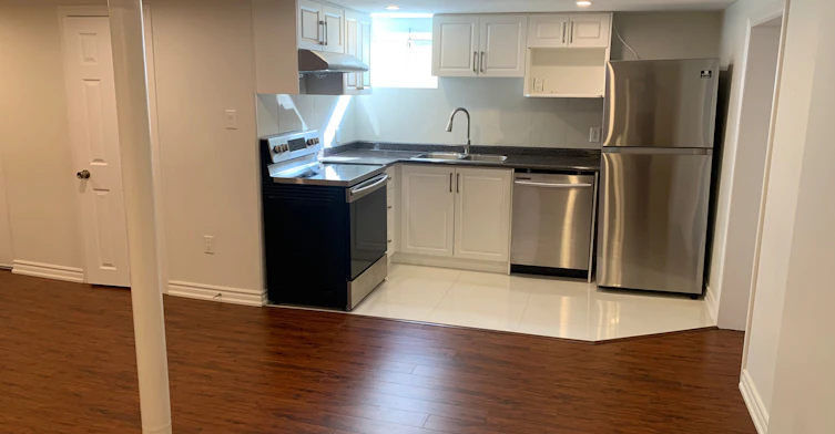 70 Seminole Avenue, Toronto, ON, M1J 1N4 - 9