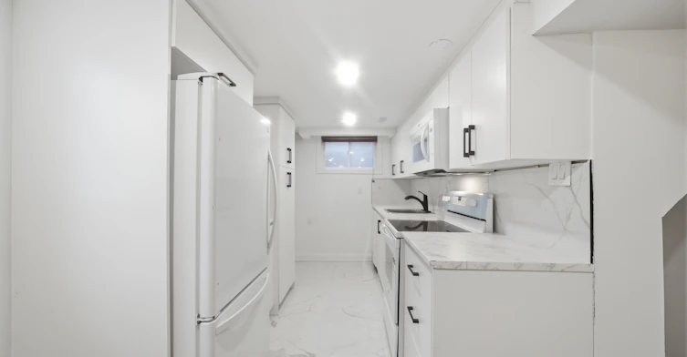 Lower-603 Stevenson Road N, Oshawa, ON, L1J 5P2 - 4