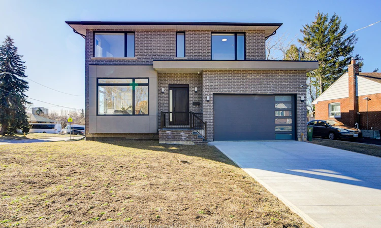 53 Saugeen Crescent