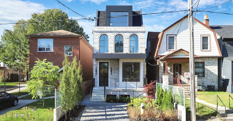 Main-82 Gough Avenue, Toronto, ON, M4K 3N8 - 31
