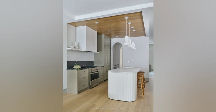 Main-82 Gough Avenue, Toronto, ON, M4K 3N8 - 6