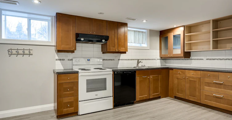 ENTIRE PROPERTY-240 Markham Road, Toronto, ON, M1J 3C2 - 18