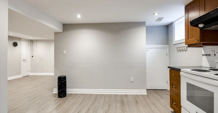 ENTIRE PROPERTY-240 Markham Road, Toronto, ON, M1J 3C2 - 20