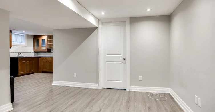 ENTIRE PROPERTY-240 Markham Road, Toronto, ON, M1J 3C2 - 16