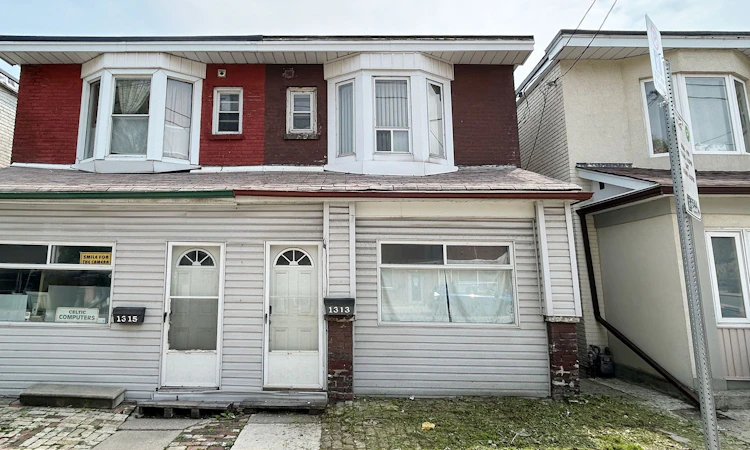 1313 Gerrard Street