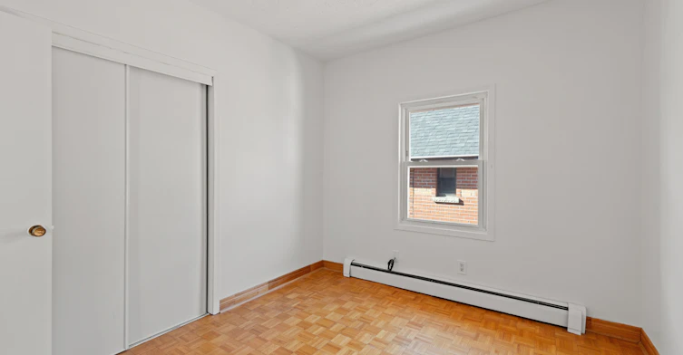 Upper-120 Stephenson Avenue, Toronto, ON, M4C 1G4 - 11