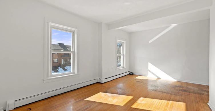 Upper-120 Stephenson Avenue, Toronto, ON, M4C 1G4 - 4
