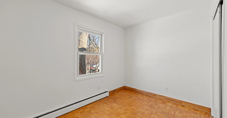 Upper-120 Stephenson Avenue, Toronto, ON, M4C 1G4 - 14