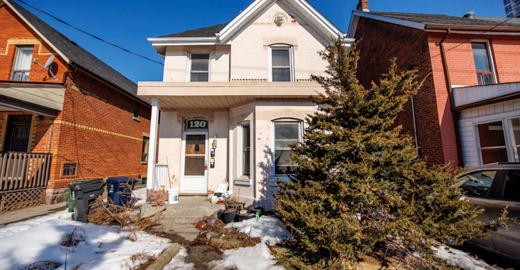 Upper-120 Stephenson Avenue, Toronto, ON, M4C 1G4 - 19