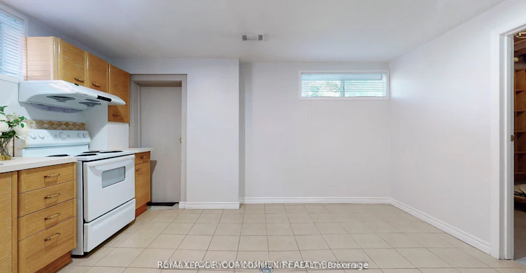 Bsmt-41 Shropshire Drive, Toronto, ON, M1P 1Y8 - 12