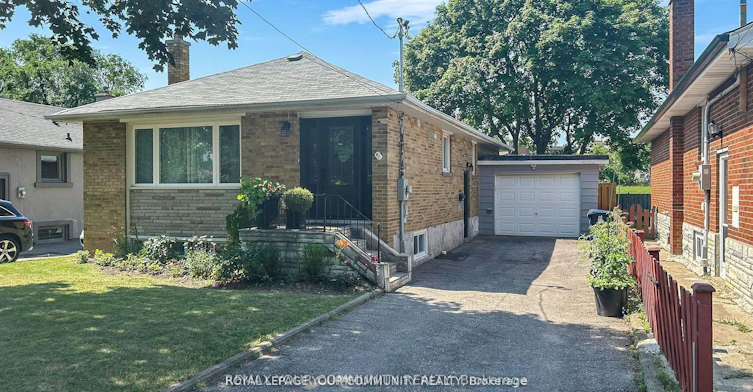 Bsmt-41 Shropshire Drive, Toronto, ON, M1P 1Y8 - 2