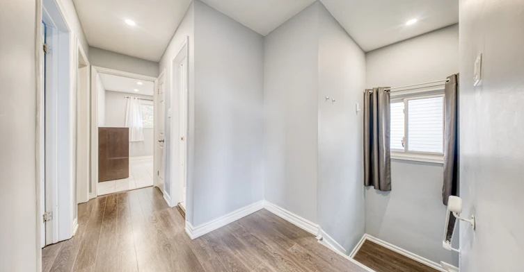 588 Warden Avenue, Toronto, ON, M1L 3Z3 - 3