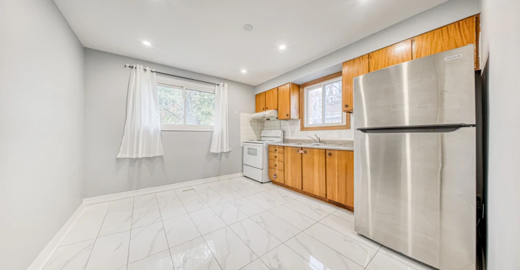588 Warden Avenue, Toronto, ON, M1L 3Z3 - 7