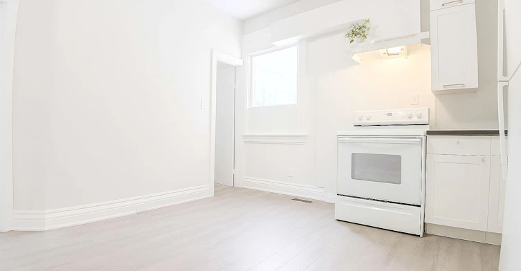 Main-207 Gamble Avenue, Toronto, ON, M4J 2P4 - 2
