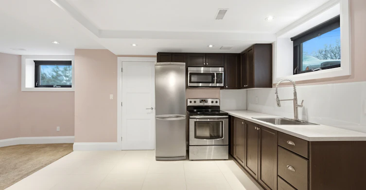 Bsmt-64 Four Oaks Gate, Toronto, ON, M4J 2X2 - 8