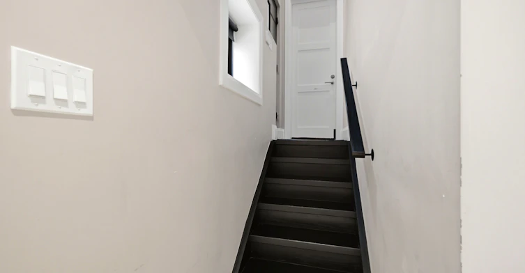Bsmt-64 Four Oaks Gate, Toronto, ON, M4J 2X2 - 6