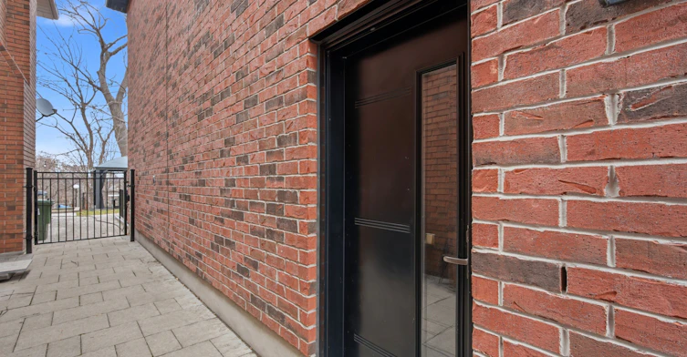 Bsmt-64 Four Oaks Gate, Toronto, ON, M4J 2X2 - 5