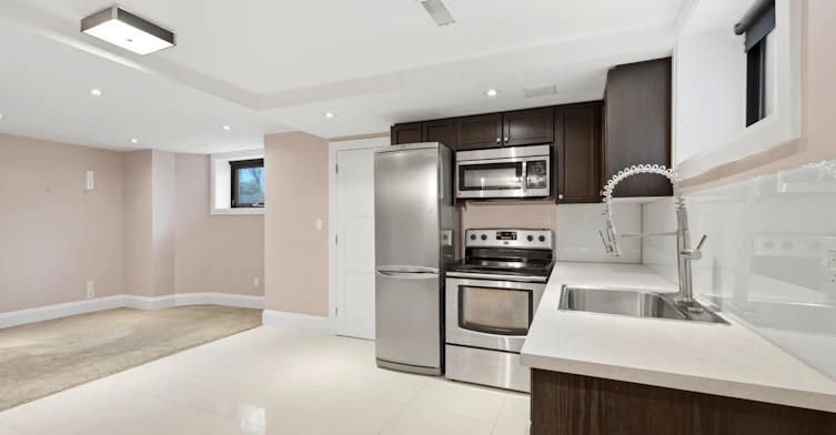 Bsmt-64 Four Oaks Gate, Toronto, ON, M4J 2X2 - 7
