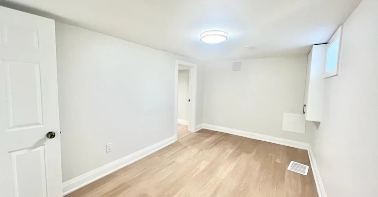 BSMT-4 Sutherland Avenue, Toronto, ON, M4C 1R8 - 8