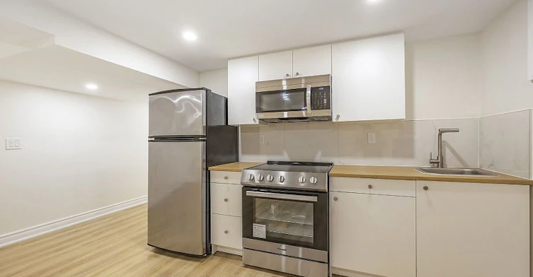 - BASEMENT-3 Christina Crescent, Toronto, ON, M1R 4H7 - 4