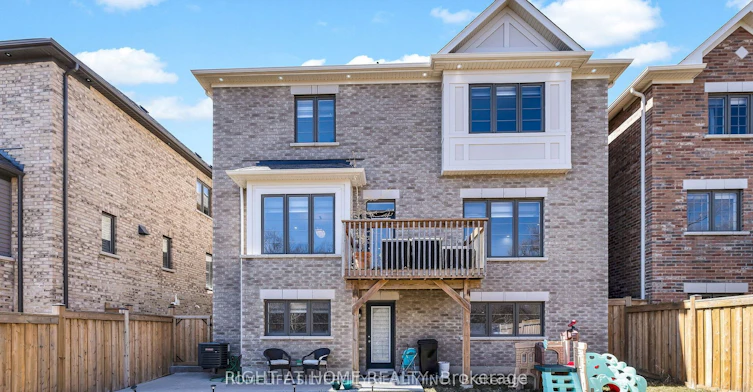 43 Westfield Drive, Whitby, ON, L1P 0E8 - 11